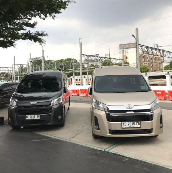 armada travel hiace trvl.co.id (2)_cropped_processed_by_imagy Travel Semarang Jogja Door to Door